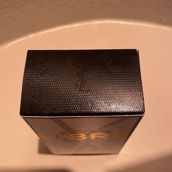 Libre Yves Saint Laurent - Picture 3 of 5
